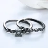 Anillos de boda UFOORO Charm Black Gun Promise 2pc Conjuntos de anillos Lindo Encantador Joyería de Moda Regalo Princesa Blanco Zircon Mujeres Compromiso