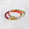 Bangle mode luxe sieraden splitsen kleurarmband voor vrouwen 2023 liefde hart glanzende gouden folie siliconen geschenken