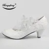 Scarpe eleganti BaoYaFang Pompe a fiori bianchi arrivo scarpe da sposa da donna Sposa Scarpe con plateau con tacco alto per scarpe da sera da donna da donna 230203