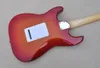 Guitare électrique rouge avec corps en frêne Blanc Pickguard Maple Fretboard Micros SSS Peut être personnalisé