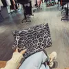 Sacs de soirée décontracté pour femmes 2023 imprimé Animal léopard pochette femme Design de mode en cuir portefeuille sac de messager dames élégant sac à main