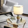 Lâmpadas de mesa Post Lâmpada de cerâmica moderna Creative Zebra Patterl Room de estar decorativa mesa de cama E27 quarto nórdico Luz LED quente