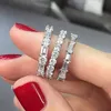 Anello solitario Semplice ed elegante cristallo Cubic Zirconia Promessa per le donne Moda abbagliante Accessori per dita Abbigliamento quotidiano Gioielli per ragazze Y2302