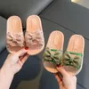 Slipper Meisjes Slippers met Bont Zomer Leuke Vlinder Prinses Kinderschoenen voor Meisjes Binnen en Buiten Effen Zachte Kinderen Platte Sandalen