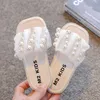 Slipper Fashion Slippers Lace Pearl Decorate Flat Barefoot for Girls Ourdoor Pretty Soft Comfortable Children Toddler Girl Shoes 0203