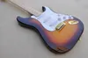 Guitare électrique tabac Sunburst avec matériel doré, manche en érable, Pickups SSS, Pickguard blanc, personnalisable