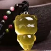 Подвесные ожерелья оптом Журнал Желтый натуральный хрустальный резное ожерелье Свиньи Счастливы для женщин мужские ювелирные изделия