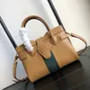 Designer bag Tote bag Large capacity fashionable handbag Single shoulder bag Crossbody zipper Built-in zipper compartment Classic 5A quality