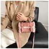 Bolsas de noite Premium Autumn e Winter Lamb Bag Bag Women Fashion Cross Body Versátil Ins Pequeno Almofado de Crowd