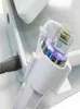 آلة إبرة مجهرية قابلة للطي باللون الأبيض الذهبي RF أسطوانة تجميل تعمل على تقليل التجاعيد وتشديد الجلد العطاء وتبييض وتقليل المسام معدات التجميل RF
