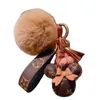 Moda fare elmas tasarım araba anahtar zinciri iyilik çiçek torbası kolye cazibesi mücevher anahtarlık sahibi erkekler için hediye pu deri anahtarlık