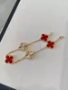 Clover Van Brand Stud örhängen Love Red Heart Rose Gold Earings Earring Ear Rings Halsband Armband Armband Smycken 02