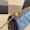 5A Luxurys مصممين أكياس الكتف جودة حقائب اليد عالية الأزياء نساء Crossbody حقيبة اليد الكلاسيكية مزدوجة سلسلة حقيبة القابض محفوظات السيدات مع شعار