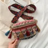 حقيبة الأكياس الإناث على النمط العرقي مع حزام قابل للتعديل ألوان فاني فاني باك ديكور الأزياء الصدر كروس 230204