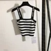 Femmes Sexy Knits Top Fashion Stripe Vest Respirant Sling Gilets Summer Sport Tops Yoga Tee