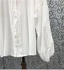 Женские блузки плюс размер рубашки 2023 Весна летняя повседневная белая рубашка Женские кружевные вышива