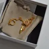 Lüks L Marka Tasarımcı Kolye Kolyeleri İçi Boş Geometri Cazibesi Kare Kek Basit OL Zarif 18K Altın Çapraz Zincir Kolye Jewelr7736116
