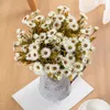 Flores decorativas 18 Head 1 Bunco de seda Daisy Bride Fake Bouquet Bouquet Autumn Artificial Girlower Flores Artificiales DIY Decor para Vaso Home