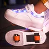 Tênis tênis de skate skate para crianças meninos meninos crianças moda moda esportes tênis de tênis de 2 rodas LED LED LED BOTAS 230203