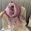 Lenços de lã de seda feminino bordado de cachecol e envolve a cabeça feminina hijab bandana para Lady Flowers Beach Stoles