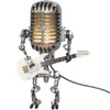 Dekorativa objekt Figurer Vintage Microphone Robot Lamp Spela Guitar Desk Led Lamp Light Vintage Miniatures Crafts Lighting Office Home Decoration 230204