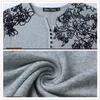 T-shirts masculina Autumn moda Floral Print Men T-shirt Henry Collar Button Decoram camiseta de manga longa para homens tops plus size 5xl 230204