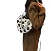 Automne et hiver en peluche mignon sac pour femme 2022 nouveau type de sac sac à bandoulière rouge net pour femme sac à bandoulière polyvalent de style occidental 230204