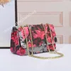 Style classique femmes chaîne en or fleur sac à bandoulière sacs à rabat mode Luxurys Designers Cross Body Bags Lady Totes sacs à main sac à main portefeuille 21cm