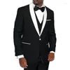 Abiti da uomo Borgogna Uomo 3 pezzi Scialle bianco Risvolto One Button Costume Homme Slim Fit Smoking da sposa Sposo Prom Terno Masculino Blazer