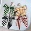 Keychains Checkerboard Seiden Scraf Key Halterbeutel Anhänger Auto Ring abnehmbares Gitterprüfung Bande Schals Bowknot DIY BOWEN