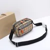 Marca de lujo Vintage plaid Diagonal Mochila Diseñador bolsa hombres mujeres Deportes al aire libre bolsa de cámara Monedero de moda 19138