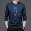 القمصان للرجال Browon Fashion Black T Shirt Men Autumn Tops Long Sleeve T Shirt Mens غير رسمي ناتجًا عن الرقبة الرجال 230204