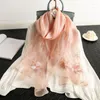 Foulards automne et hiver écharpe en laine de soie mélangée femmes brodé pivoine fleur laine crème solaire châle