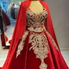 أنيقة العربية الحمراء الطويلة السهرة السهرة مع التفاف الذهب الدانتيل زين V-nockless a-line prom dress dubai kaftan women vortals party partys