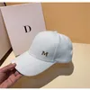 2023 디자이너 야구 모자 면화 편지 야구 모자 남녀 여자 패션 커플 피크 모자 유니에 렉스 선 하트 조절 가능한 모자 자수 스냅 백