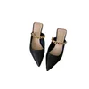 Pantoufles pointues chaînes en métal femmes minces talons hauts diapositives mules femme en plein air en cuir Sandalias