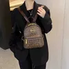 Okul çantaları sıcak satan kadın sırt çantası yeni moda ve çok yönlü baskılı büyük kapasiteli boş zaman seyahat çantası