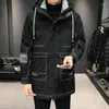 Piumino invernale da uomo stile medio e lungo 2023 Bello cappotto autunno addensato con utensili marchio di moda