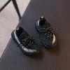 2023 First Walkers Spring Baby Shoes Boy Girl Дышащая вязаная сетка Обувь для малышей Модные детские кроссовки Мягкая удобная детская обувь 221011