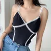 Canotte da donna in pizzo nero patchwork canotta taglio basso senza schienale sottile maglia increspato crop top camicetta femminile estate dolce camicetta da donna