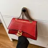 Mode een schoudertas dames krokodil patroon Franse stick kleine vierkante tas textuur draagbare crossbody zak zandloper