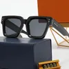 2022Designer Nouvelles lunettes de soleil Lunettes de plage de plage Lunettes de soleil pour hommes et femmes spéciaux pour les fêtes A Style 234d