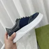 Designers sneaker casual sko 2023 nya färger män kvinnor svart tränare 4 cm tjock botten äkta läder lyxiga casual sko utomhus sneakers storlek eu35-eu46