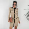 Casual Kleider Oansatz Lange Ärmel Hüfte Wrap Rippen Gestrickte Kleid Herbst Winter Patchwork Farbe Niet Dekor Bodycon Streetwear Vestido