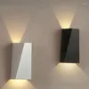 Lâmpada de parede 10W Mordern LED Luz interna Solces de geometria de cabeça dupla para o quarto de quarto do quarto de quarto de banheiro da leitura do banheiro