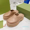 2022 Luxurys designers sandaler f￶r m￤n kvinnor klassiska blommor 234 bilder l￤genheter l￤der gummiplattform flip flops v￤xlar h￶gkvalitativa botten strandstammar loafers