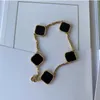 Klassisk designer Gold Armband Link Valentines Love Armband 18K Gold Agate Shell Pearl Mother Dotter smycken Bröllop Mothers Day Armband Womens Jewellery