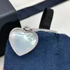 Charm varumärkesdesigner Monaco S Sterling Sier White Mother of Pearl Heart Pendant Round Drop Earrings For Women Jewelry