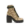 Alto salto de salto martin boots designer outono inverno calcanhar grosso calça feminina bota deserta bota real letra de camurça de couro up