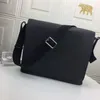 L 44 Handtasche 000 Zwei Größen verfügbar, Messenger-Tasche mit großem Fassungsvermögen, verstellbarer Schultergurt, 2 integrierte iPad-Taschen231W